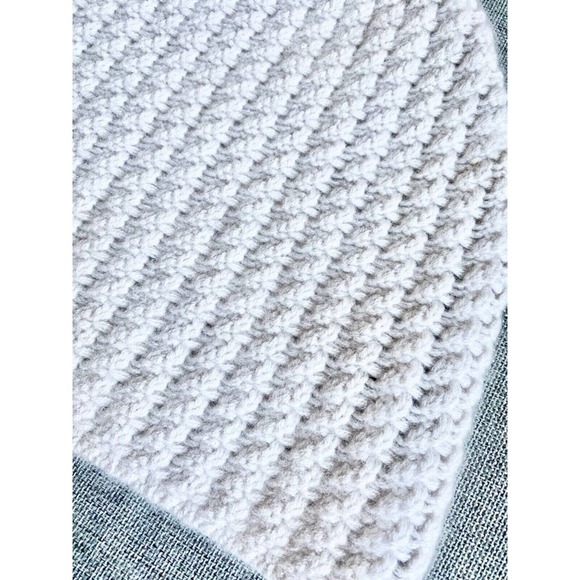 NWOT Arch4 London UK 100% Cashmere Pale Gray Knit Hat Beanie - Adult One Size - Picture 9 of 11